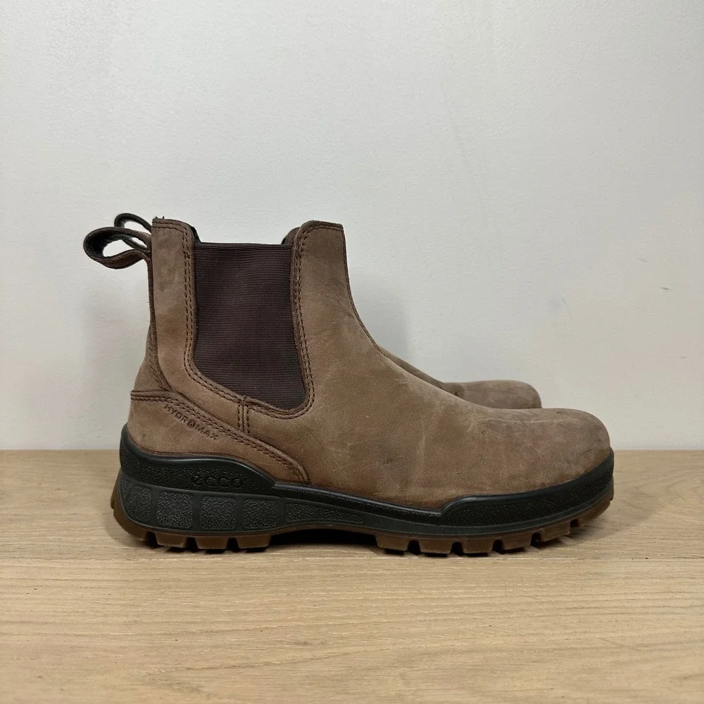 ECCO Track Chelsea Boots Mens 4 Brown Leather Gore Lug Sole Outdoor Comfort